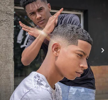 curso barbeiro descomplicado